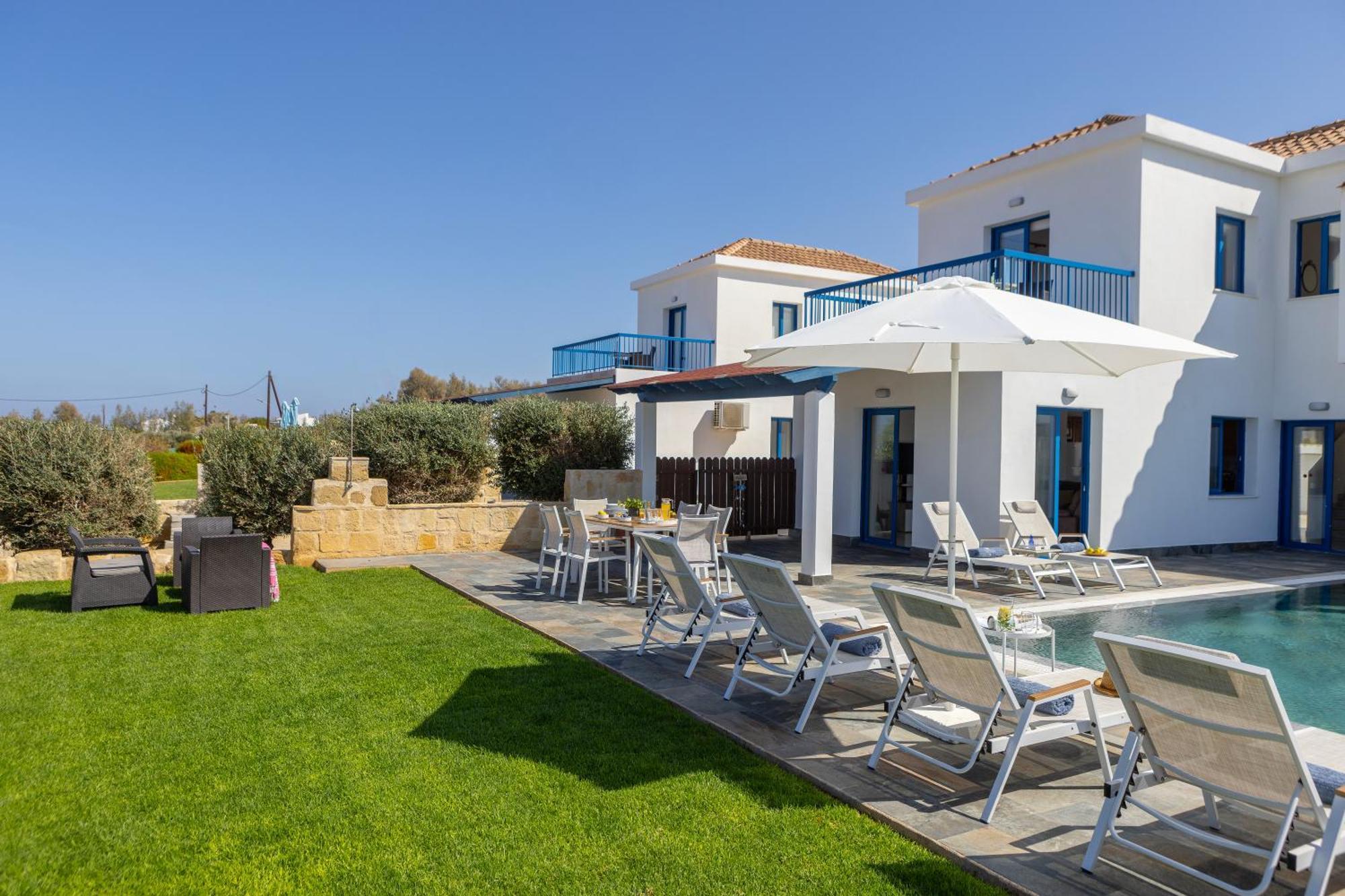 Diana Seaside Villas โพมอส ภายนอก รูปภาพ