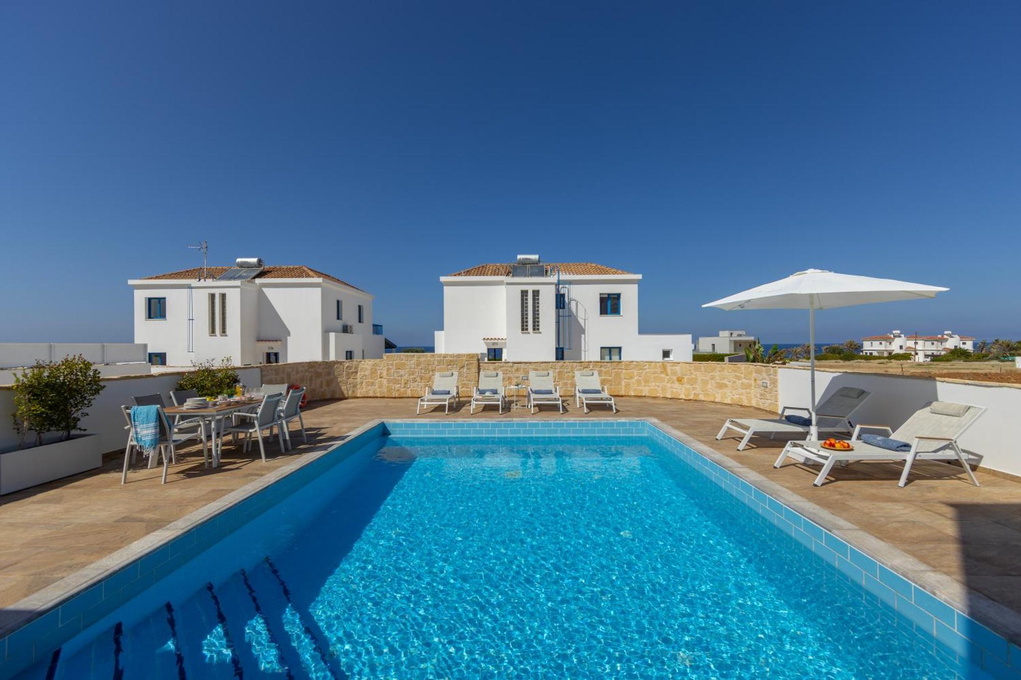 Diana Seaside Villas โพมอส ภายนอก รูปภาพ