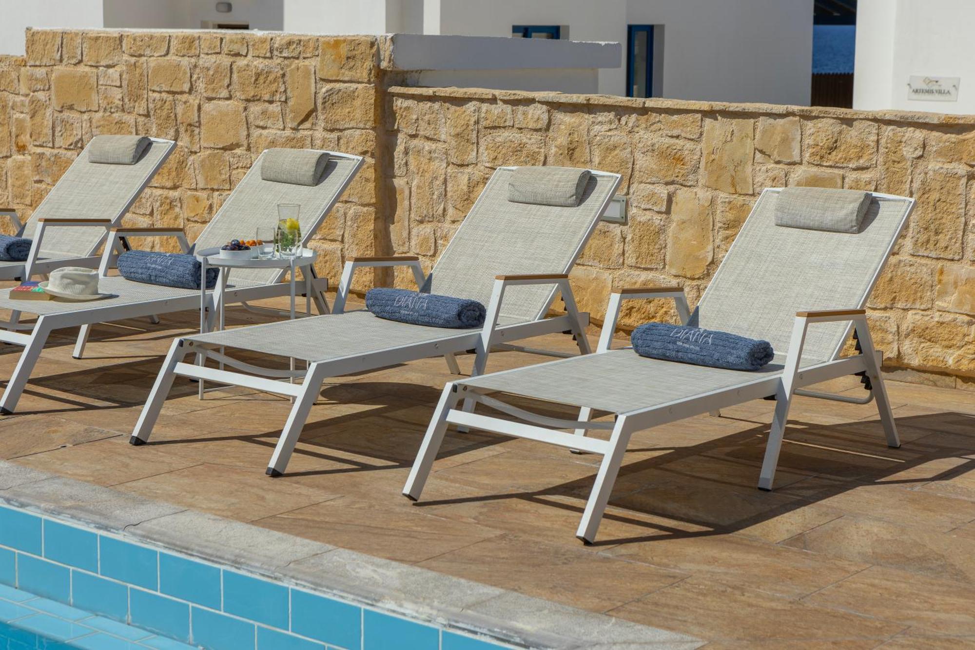 Diana Seaside Villas โพมอส ภายนอก รูปภาพ