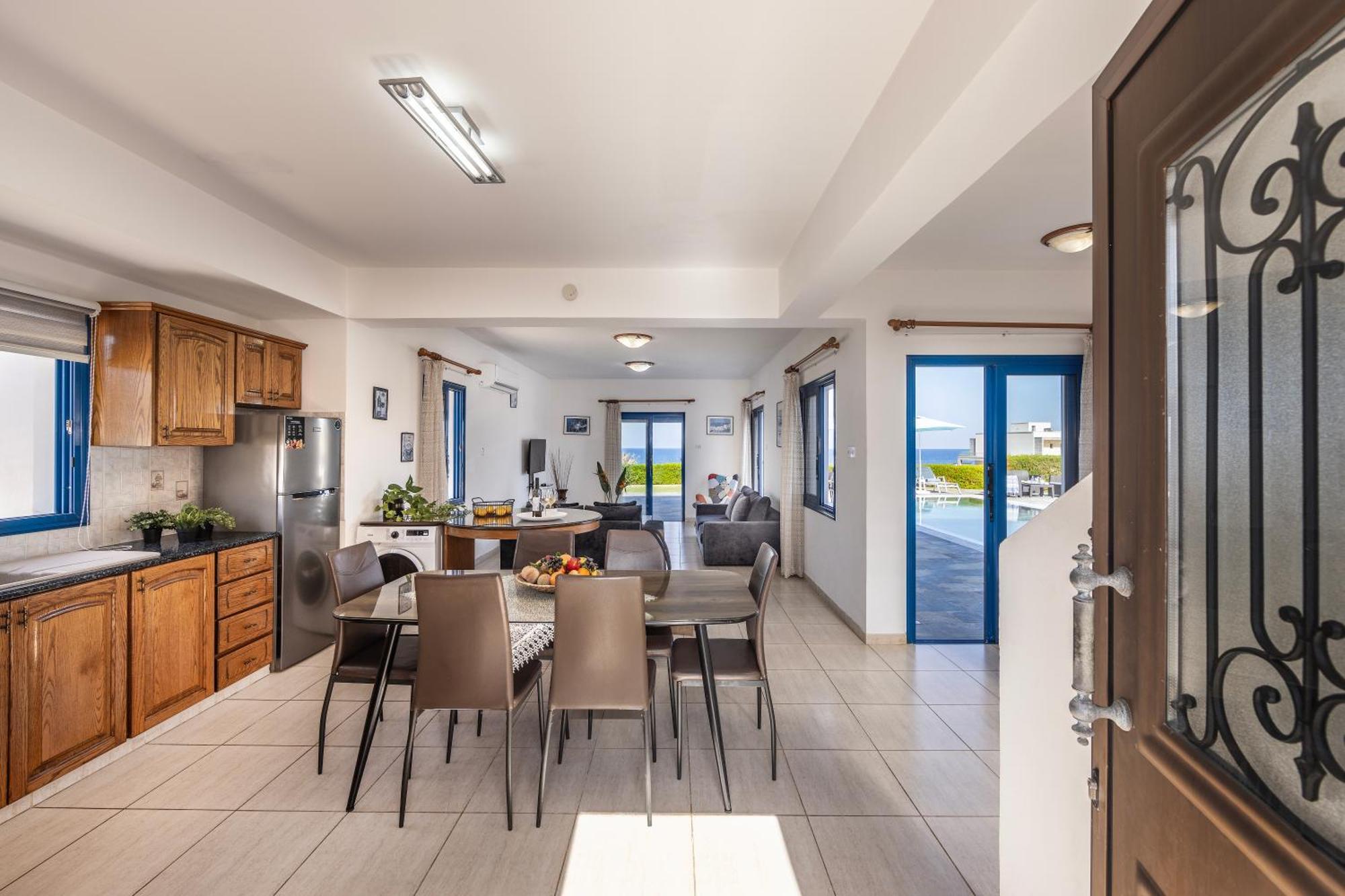 Diana Seaside Villas โพมอส ภายนอก รูปภาพ