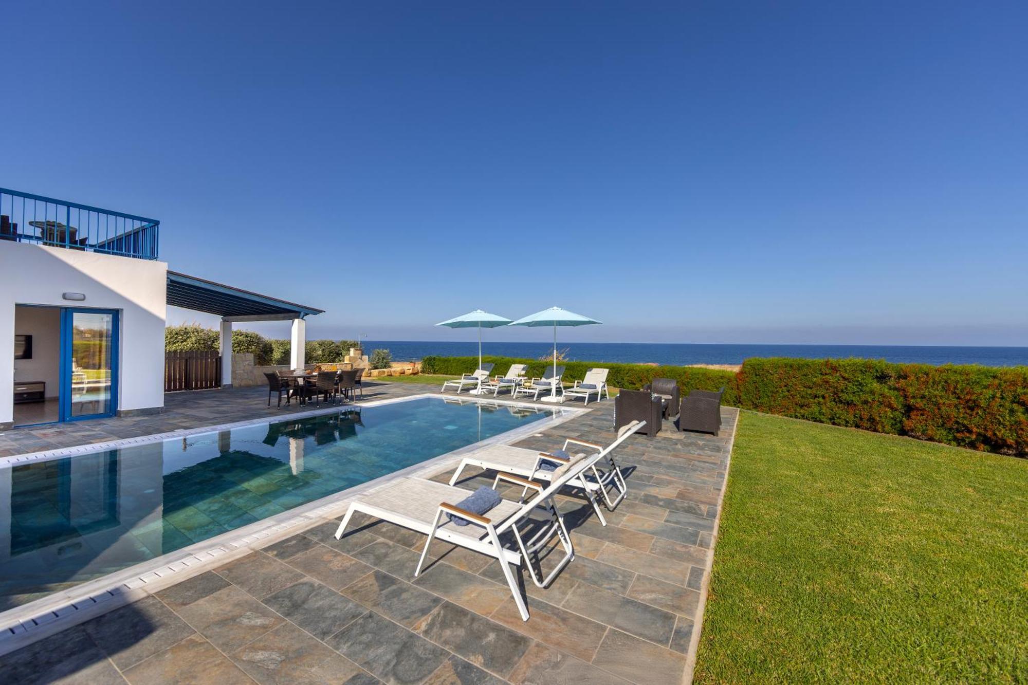Diana Seaside Villas โพมอส ภายนอก รูปภาพ