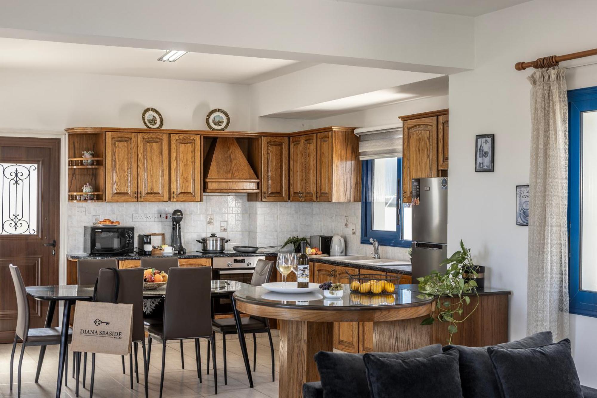 Diana Seaside Villas โพมอส ภายนอก รูปภาพ