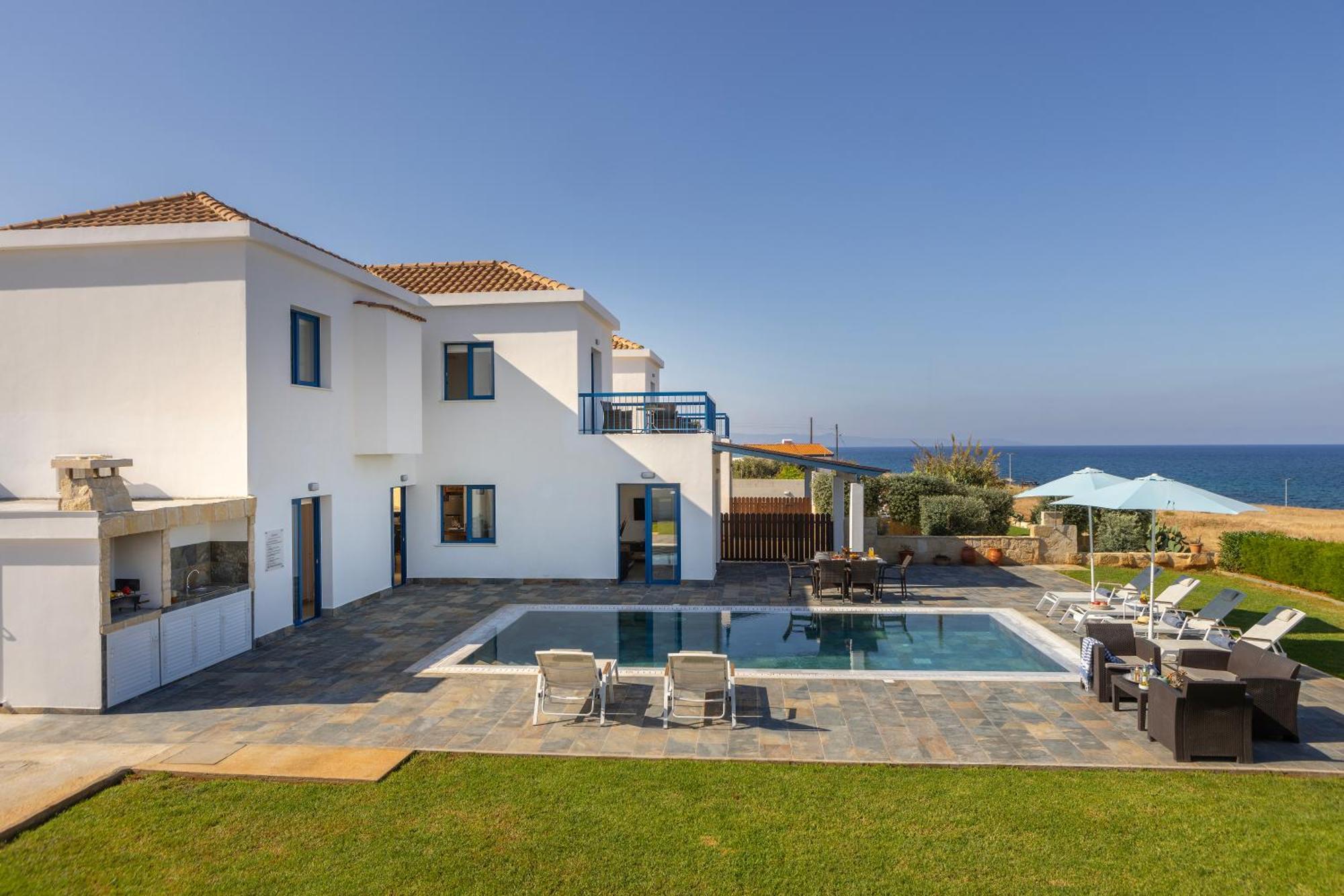 Diana Seaside Villas โพมอส ภายนอก รูปภาพ