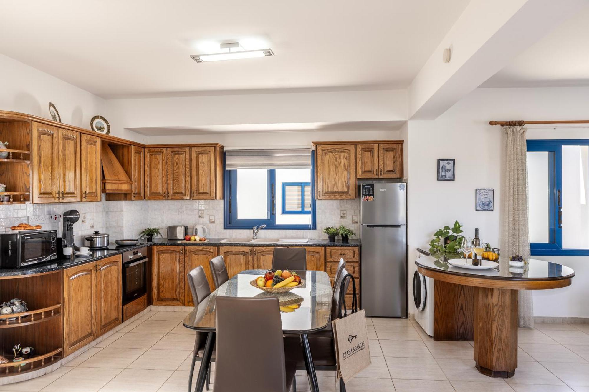 Diana Seaside Villas โพมอส ภายนอก รูปภาพ