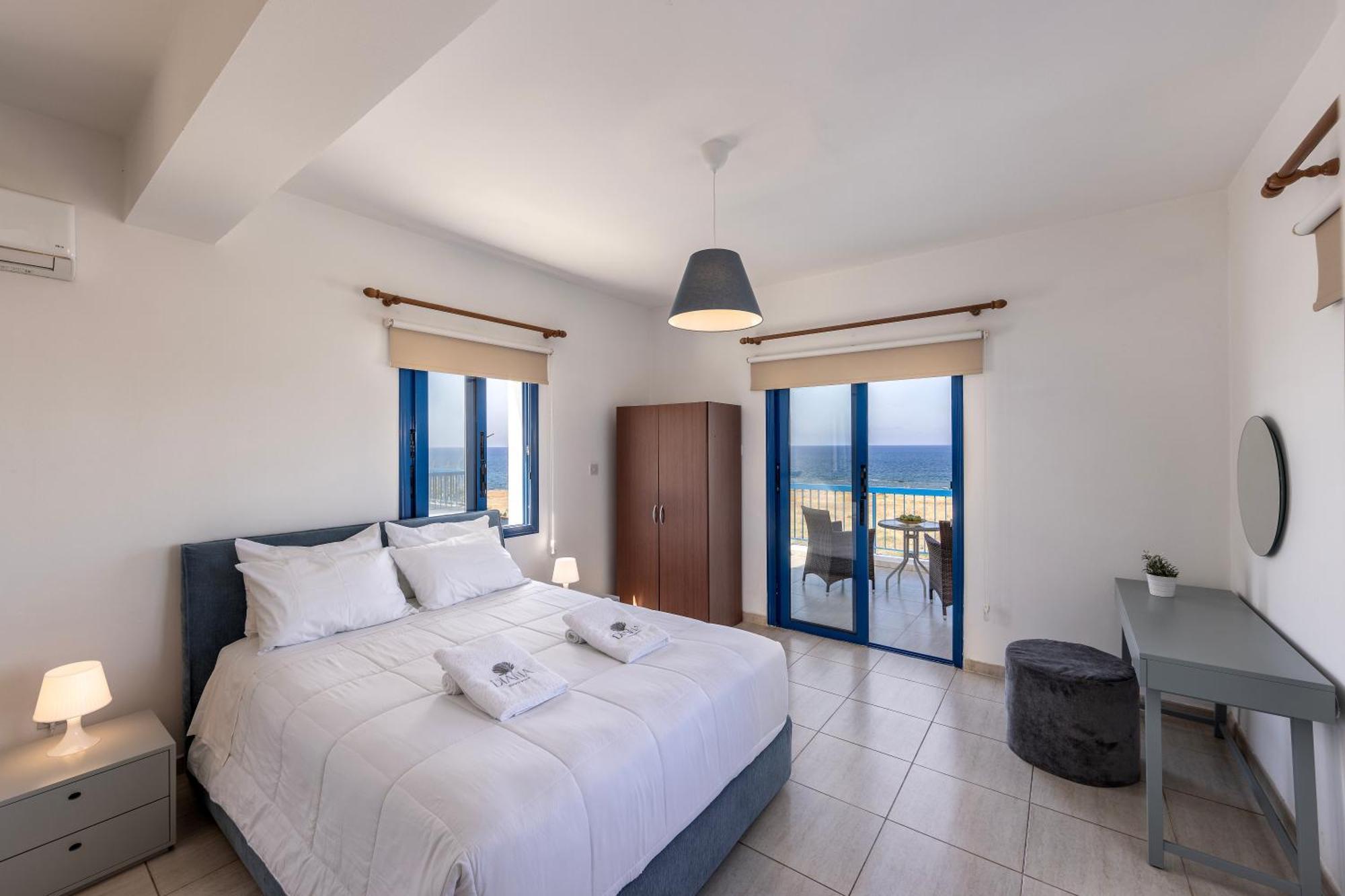 Diana Seaside Villas โพมอส ภายนอก รูปภาพ